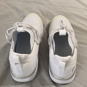 Brand new, never worn Fabletics Tennis shoes